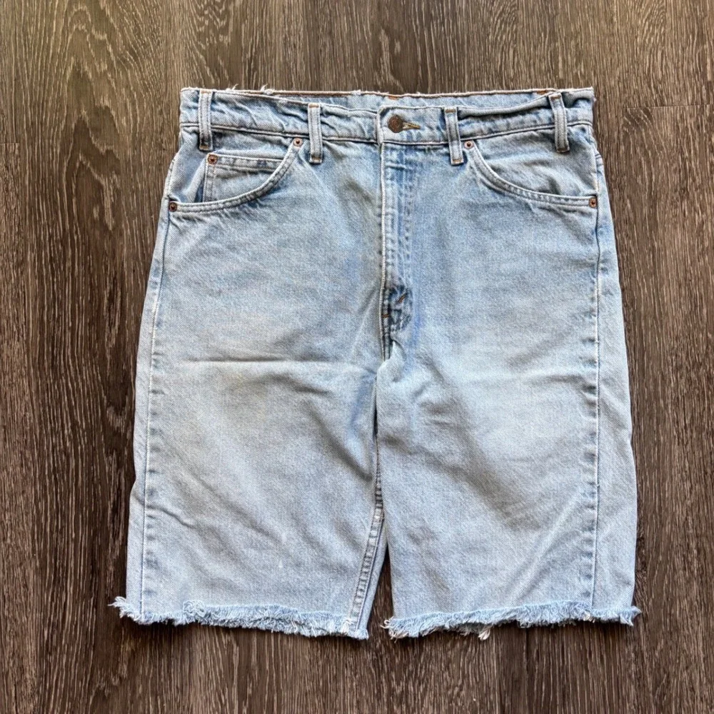 Levis check measurements